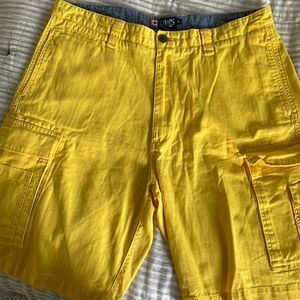 Mena Chaps Yellow Cargo Shorts Sz 36
